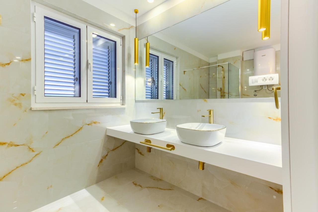 ספליט Irini Luxury Rooms מראה חיצוני תמונה