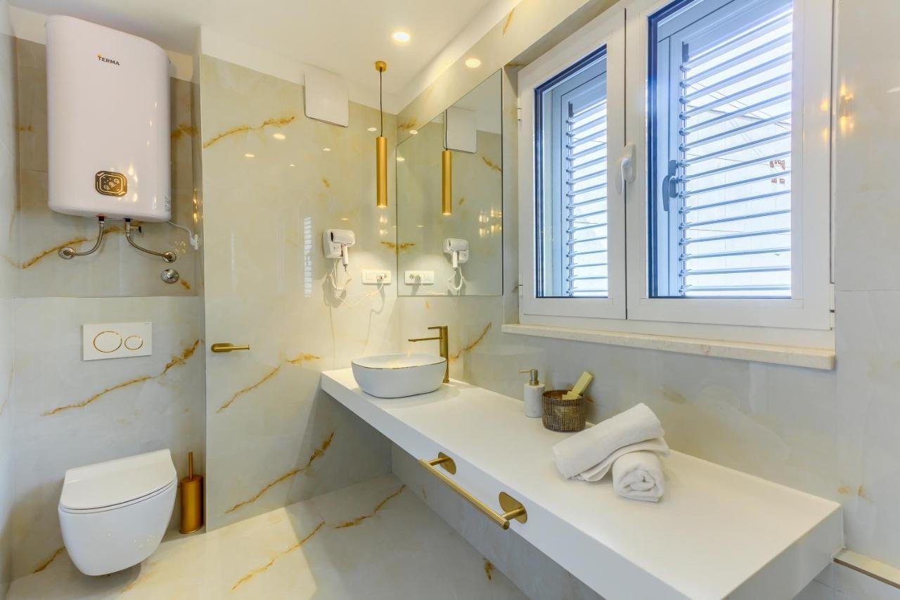 ספליט Irini Luxury Rooms מראה חיצוני תמונה